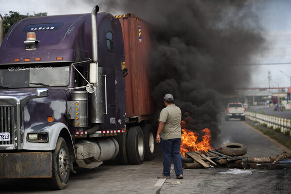 Cinco claves para entender el impacto socioeconómico de las protestas antiminería en Panamá - MarketData