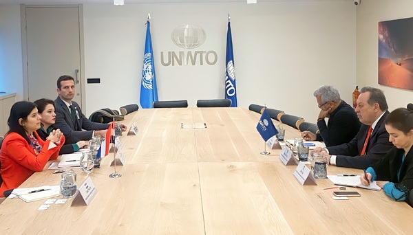 Director de la Organización Mundial del Turismo para las Américas calificó de positiva la imagen del presidente de la República Santiago Peña
