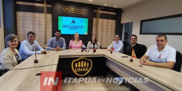 EN LA UNAE SE PRESENTARON EXPERTOS QUE CUMPLIRÁN ACTIVIDADES DURANTE ESTE MES  - Itapúa Noticias