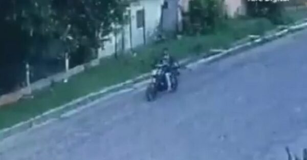 Imputan y piden prisión de supuesto sicario de taxista