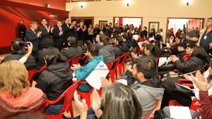 Diario HOY | ANR anuncia un centenar de media becas para Medicina