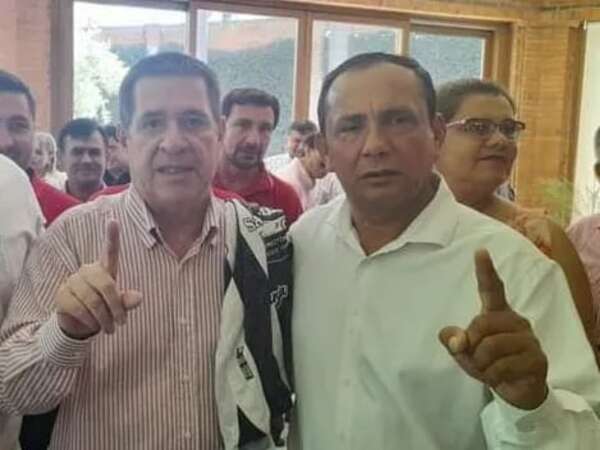 Intendente cartista Gray se suma a posibles salvados - Política - ABC Color