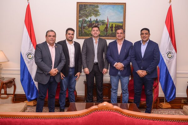 Fugas de Fuerza Republicana a HC fueron por conveniencia o comodidad, según diputado | 1000 Noticias