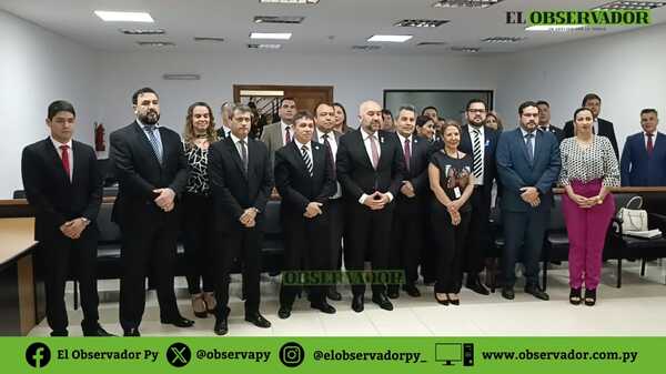 Fiscales han cedido a presiones y hoy están fuera, según fiscal Alvarenga