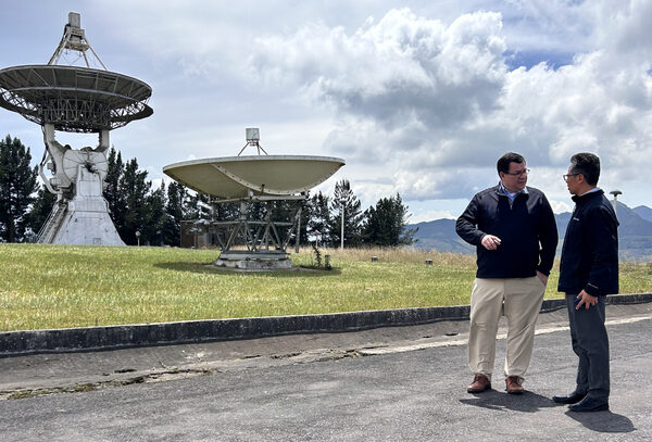Ecuador, ¿una puerta al espacio? - MarketData
