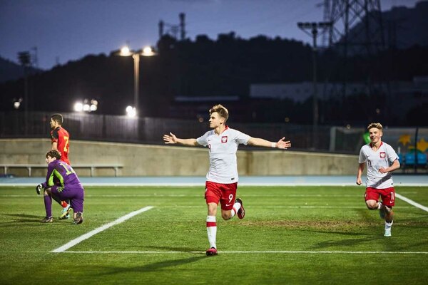 Versus / Polonia expulsa a cuatro jugadores por emborracharse a horas del debut en el Mundial Sub 17