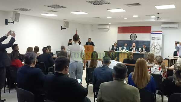 “No deberíamos tener ningún límite para denunciar”