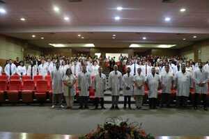 Primera Bata Blanca para estudiantes de 6to. curso de Medicina UNA, Santa Rosa del Aguaray » San Lorenzo PY