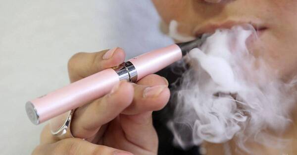 La Nación / Allanan comercios e incautan cigarrillos electrónicos sin habilitación y con exceso de nicotina