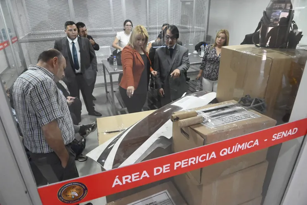 A Ultranza: además de cajas fuertes en el Grupo Tapyracuai, también abrieron una en la Senad - Oasis FM 94.3