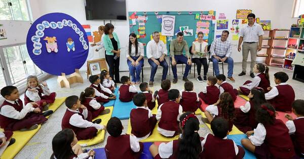 La Nación / Peña en Fuerte Olimpo: Gobierno reafirma sólido compromiso con la educación