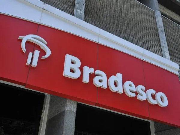 Bradesco gana 2.718 millones de d贸lares hasta septiembre, un 30% menos - Revista PLUS
