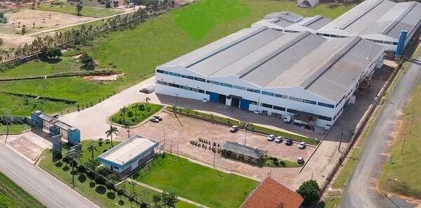 Alukler, la primera planta industrial extrusora de perfiles de aluminio, celebra 10 años - Brand Lab - ABC Color