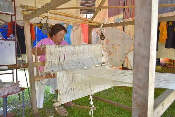 “Tejetón” en la expoferia Ao Po’i de Yataity del Guairá - Nacionales - ABC Color