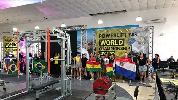 Fiorella Melgarejo, campeona mundial de Powerlifting