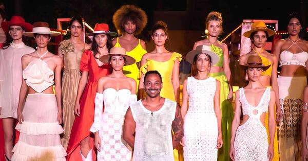 La Nación / Negro Vázquez triunfa en la pasarela del México Fashion Show 2023