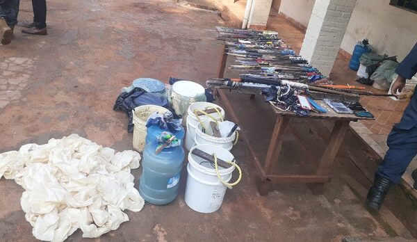 Incautan puñales, celulares y bebidas alcohólicas durante cateo en cárcel regional de C. del Este – Diario TNPRESS