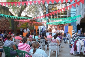 MINNA entrega kits de alimentos a beneficiarios del Programa Abrazo en la Chacarita