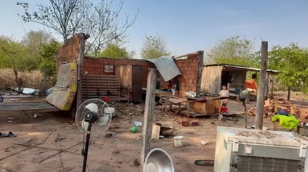 Temporal devastador afecta viviendas y escuela en María Auxiliadora, Alto Paraguay