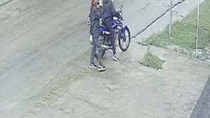 Con picana, motochorra le obligó a vaciar su caja