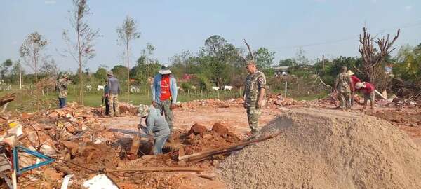 San Estanislao: inician reconstrucción de las viviendas afectadas por el temporal - Nacionales - ABC Color
