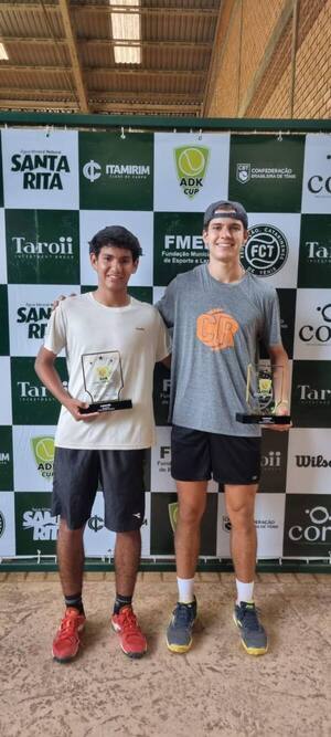 Alex Santino Nuñez monopoliza los títulos del torneo de Itajai