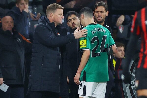Versus / Todo mal para el Newcastle: Preocupación por Almirón y caída ante el Bournemouth