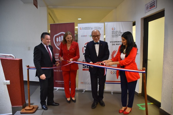 SE INAUGURÓ EL PRIMER CENTRO DE DESARROLLO EMPRESARIAL SBDC EN ITAPÚA - Itapúa Noticias