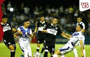 Olimpia vuelve a tropezar y se aleja de la Copa Libertadores