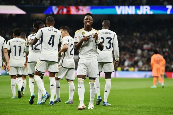 Versus / Real Madrid destroza al Valencia y Rodrygo y Vinicius se reconcilian con el gol