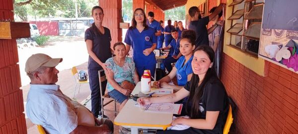 UCP brindó atención médica y charlas educativas sobre noviembre azul en el barrio General Genes de PJC
