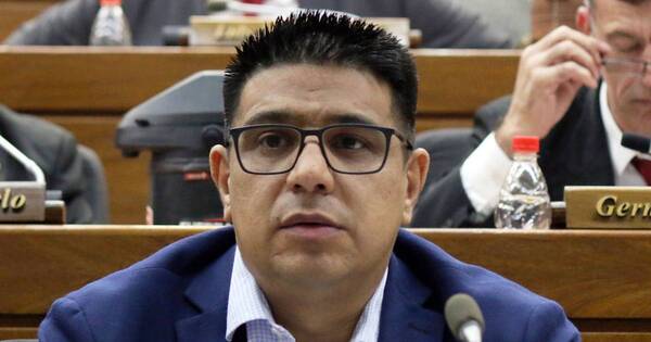 La Nación / Falta de liderazgo unificó bancadas