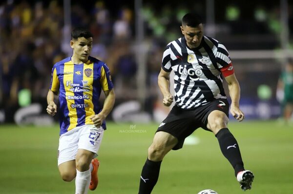 Versus / Libertad quiere ser bicampeón del fútbol paraguayo en Luque visitando al "auriazul"