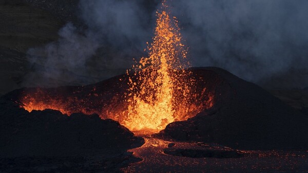 Islandia decreta estado de emergencia y se prepara ante posible gran erupción volcánica