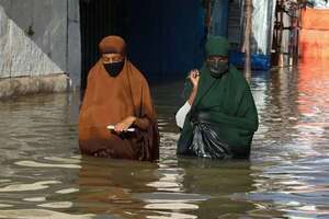Suben a 31 los muertos por devastadoras inundaciones en Somalia - Mundo - ABC Color