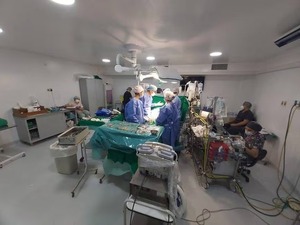 Por primera vez conectan un corazón artificial en IPS | 1000 Noticias