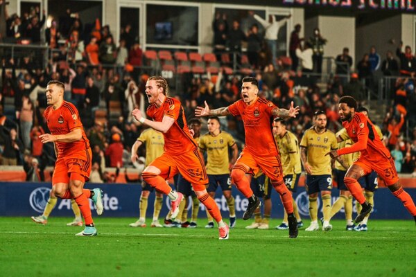 Versus / MLS: El Houston de Iván Franco eliminó en los penales al Real Salt Lake de Braian Ojeda