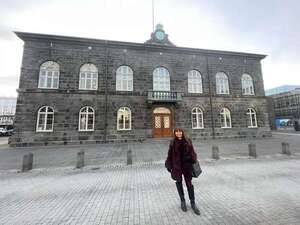 Senadora Celeste Amarilla en Islandia, país en emergencia: “Acá no se sienten los sismos” - Mundo - ABC Color
