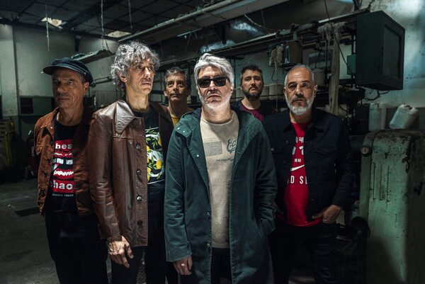 Estelares se une a Nacho Vegas y lanzan una nueva versión de "200 Monos" - Unicanal