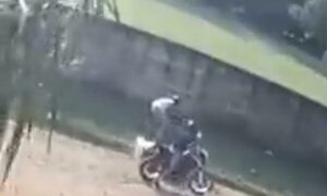 Motochorros asaltan a delivery en Luque