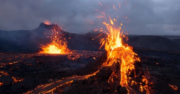 Declaran estado de emergencia en Islandia ante la amenaza de una posible erupción volcánica