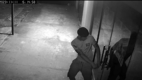 Solitario delincuente roba G. 12 millones de dos locales comerciales