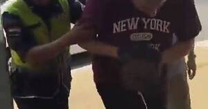 La Nación / Policía detiene a músico por presunto abuso sexual de dos niñas