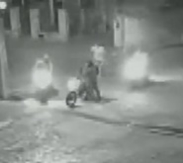 Manada de motochorros asaltó a un repartidor - Paraguay.com