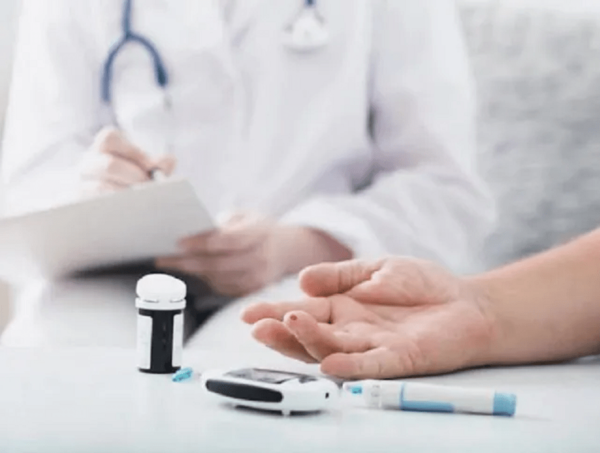 Jornadas de concienciación y controles gratuitos de diabetes en el Hospital de Clínicas · Radio Monumental 1080 AM