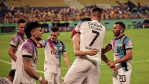 El bicampeón Libertad podría capturar dos títulos más en unas semanas