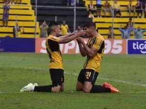 Resistencia vs. Guaraní, entre la permanencia y la Libertadores - Fútbol - ABC Color
