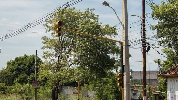 Semáforos fuera de servicio por corte de energía eléctrica - San Lorenzo Hoy