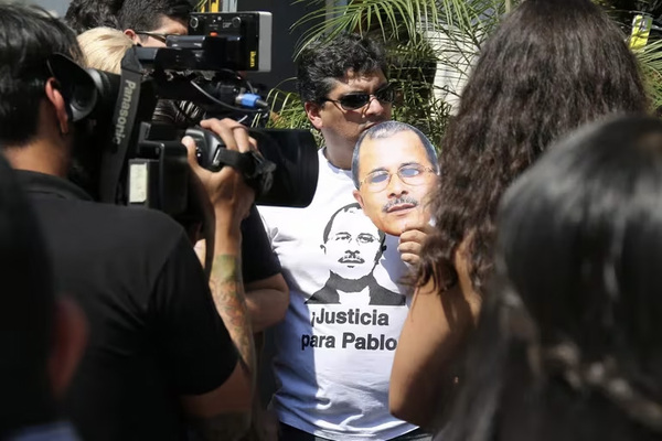 SIP: ataques a medios y demandas judiciales para acallar cr铆ticas en Paraguay - Revista PLUS