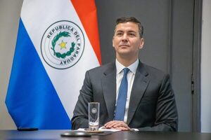 Santiago Pe帽a expresa apoyo a Volod铆mir Zelenski y destaca que Paraguay apela por di谩logo a favor de la paz - Revista PLUS